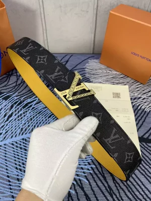 LOUIS VUITTON BELT - B0303