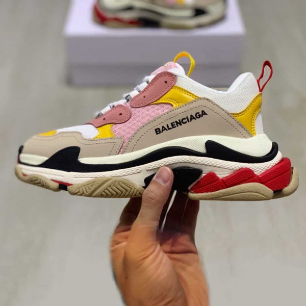 BALENCIAGA TRIPLE S TRAINERS – BB32