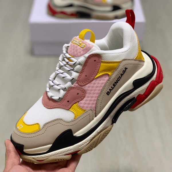 BALENCIAGA TRIPLE S TRAINERS - BB32