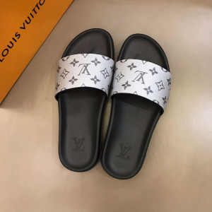 LOUIS VUITTON SLIDES - LVS12