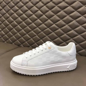 LOUIS VUITTON TIME OUT SNEAKER - LV138