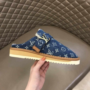 LOUIS VUITTON LV COSY MULE FUR - LV220