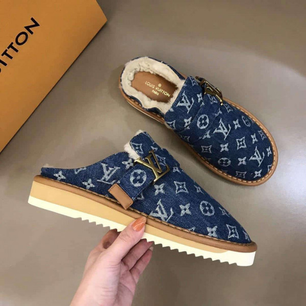 LOUIS VUITTON LV COSY MULE FUR - LV220