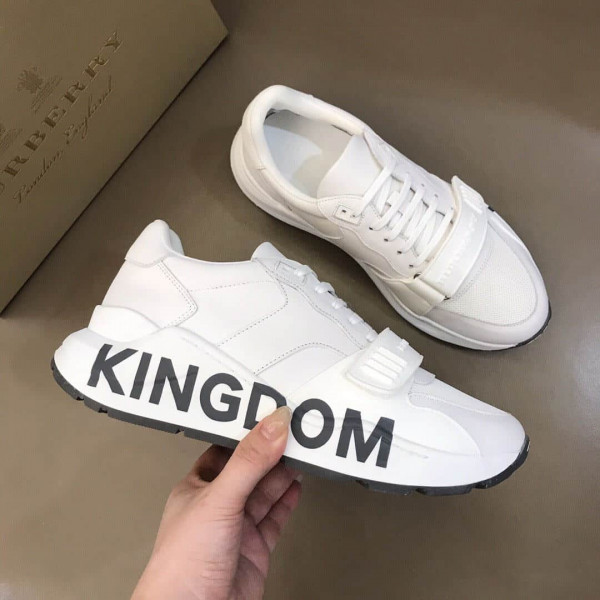 BURBERRY KINGDOM PRINT SNEAKERS IN WHITE - BBR56