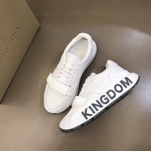 BURBERRY KINGDOM PRINT SNEAKERS IN WHITE - BBR56