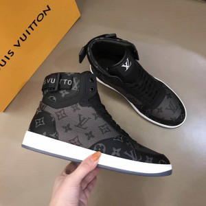 LOUIS VUITTON RIVOLI SNEAKER - LV226