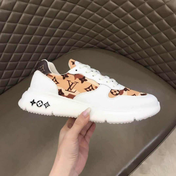 LOUIS VUITTON RUN AWAY SNEAKER - LV252