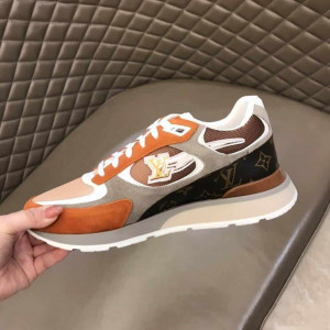 LOUIS VUITTON RUN AWAY SNEAKER - LV284