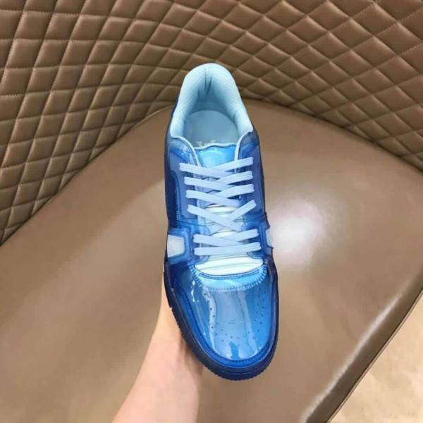 LOUIS VUITTON TRAINER SNEAKER IN BLUE - LV282