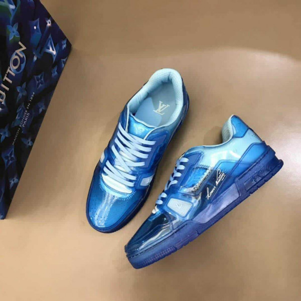 LOUIS VUITTON TRAINER SNEAKER IN BLUE - LV282