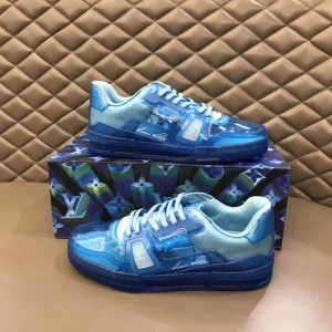 LOUIS VUITTON TRAINER SNEAKER IN BLUE - LV282