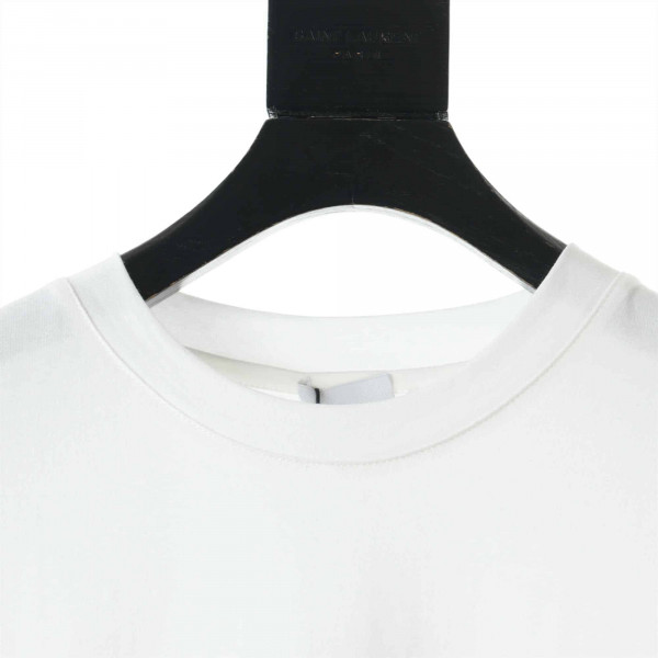 "Burberry Logo-Print Cotton T-Shirt - BBRS11"