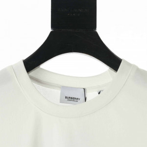 Burberry White Carrick Coordinate T-Shirt - BBRS09