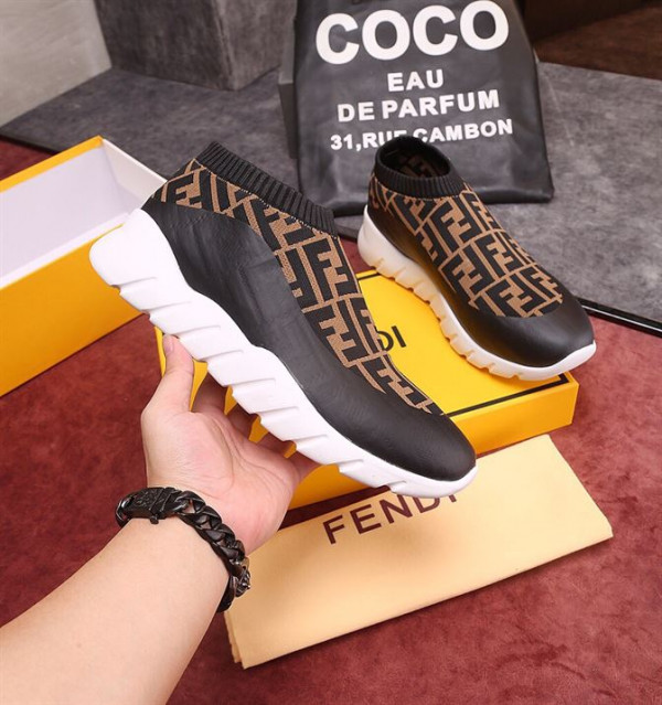 FENDI SNEAKERS -FD002