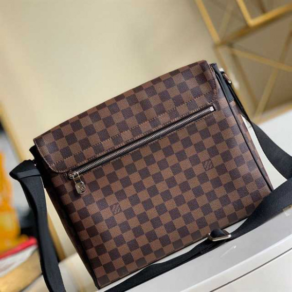 LOUIS VUITTON DISTRICT PM DAMIER EBENE CANVAS N41032