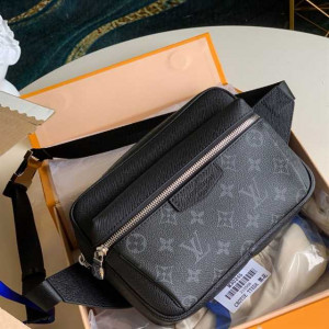 LOUIS VUITTON OUTDOOR BUMBAG TAIGARAMA IN BLACK M30245