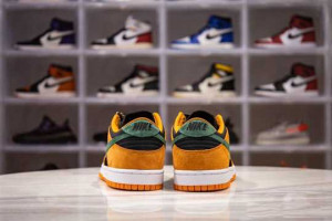 NIKE DUNK LOW SP RETRO UGLY DUCKLING PACK - CERAMIC' 2020 - NK22