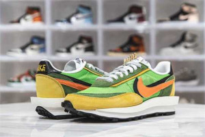 NIKE LD WAFFLE SACAI GREEN MULTI - NK51