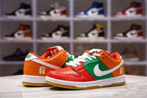 NIKE SB DUNK LOW 7 ELEVEN - NK36