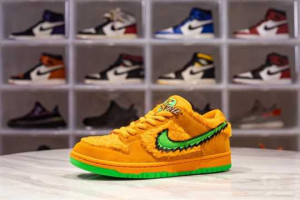 NIKE SB DUNK LOW GRATEFUL DEAD BEARS ORANGE - NK55