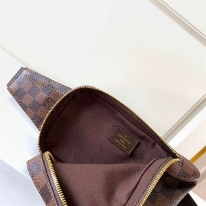 LOUIS VUITTON AVENUE SLING BAG - WLM211