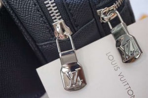 LOUIS VUITTON OUTDOOR BUMBAG - WLM209