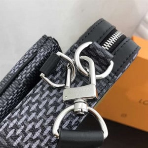 LOUIS VUITTON OUTDOOR BUMBAG - WLM221