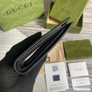 Gucci gg Embossed Wallet Black gg Embossed Leather Viscose Lining - WEG004