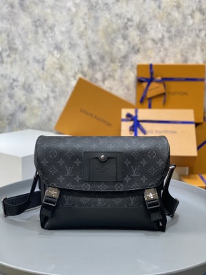 LOUIS VUITTON MESSENGER PM VOYAGER - WLM158