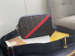 FENDI CROSSBODY BAG - WFB002