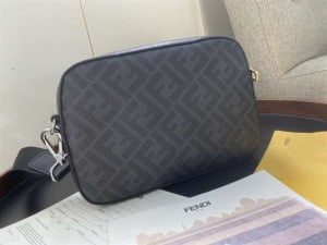 FENDI CROSSBODY BAG - WFB001