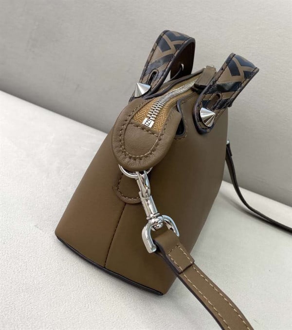 FENDI HANDLE BAG - WFB020