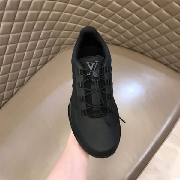 LOUIS VUITTON MILLENIUM SNEAKER IN BLACK - LSVT125