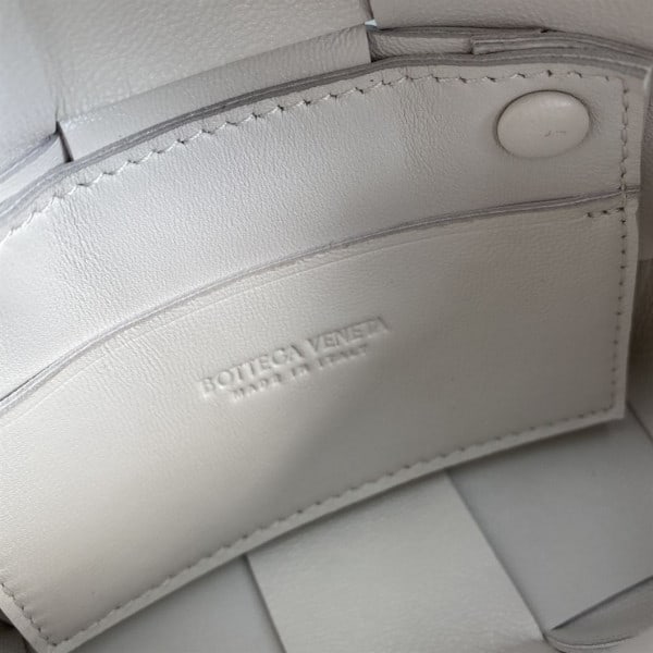 BOTTEGA VENETA CASSETTE IN WHITE - WBV06