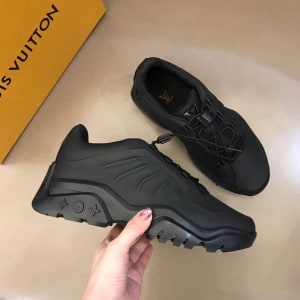 LOUIS VUITTON MILLENIUM SNEAKER IN BLACK - LSVT125