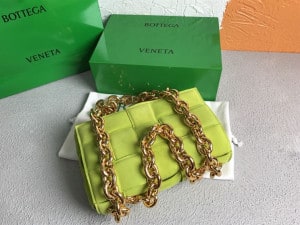 BOTTEGA VENETA WOMEN'S CHAIN CASSETTE IN KIWI - WBV02