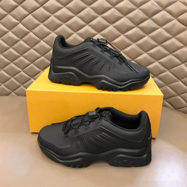 LOUIS VUITTON MILLENIUM SNEAKER IN BLACK - LSVT125