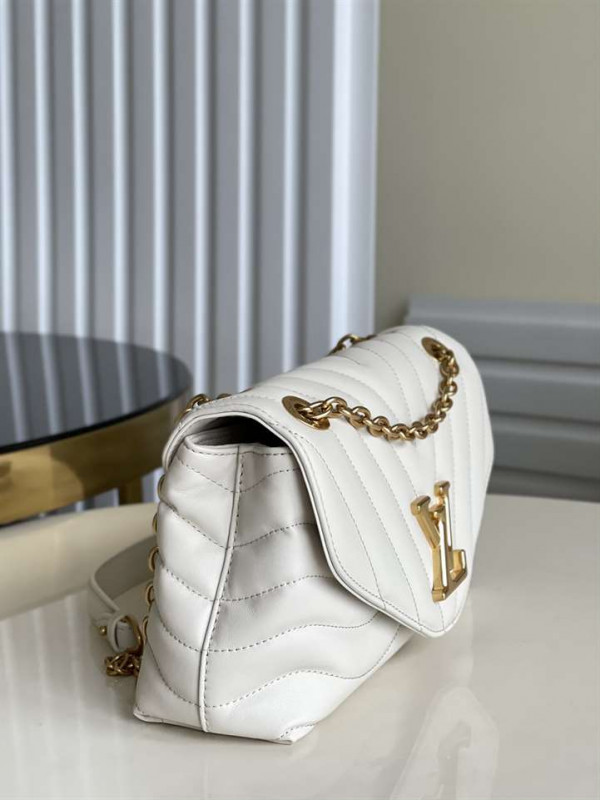 LOUIS VUITTON NEW WAVE CHAIN BAG -WLM76