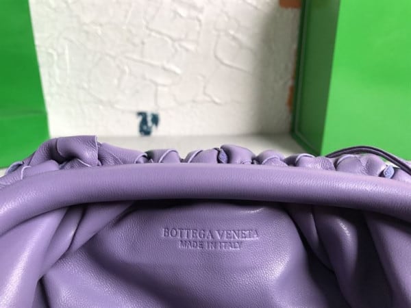 BOTTEGA VENETA WOMEN'S MINI POUCH IN LAVENDER - WBV25