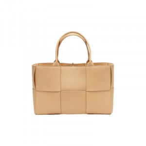 BOTTEGA VENETA WOMEN'S ARCO TOTE IN ALMOND - WBV31