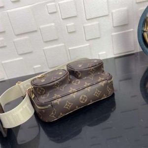 LOUIS VUITTON UTILITY CROSSBODY - WLM277