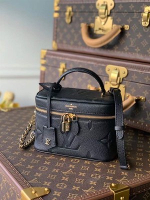 LOUIS VUITTON VANITY PM - WLM332