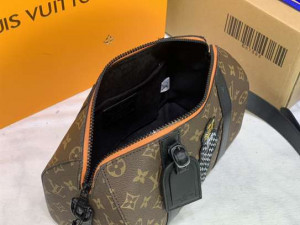 LOUIS VUITTON CITY KEEPALL - WLM184