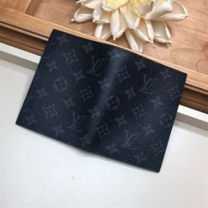 LOUIS VUITTON PASSPORT COVER - WLM115