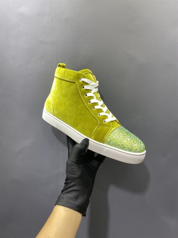 CHRISTIAN LOUBOUTIN HIGH TOP SNEAKER - CL102