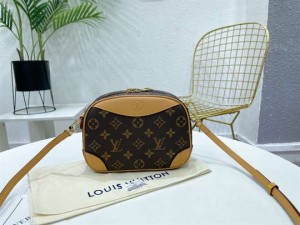 LOUIS VUITTON DEAUVILLE MINI - WLM312