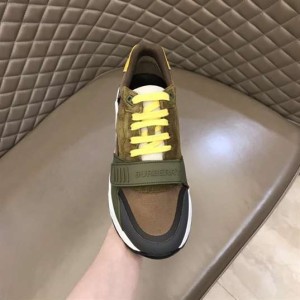 BURBERRY CHECK LACE-UP SNEAKERS IN MOSS GREEN - BBR094