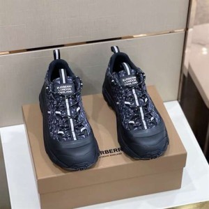 BURBERRY ARTHUR SNEAKERS - BBR0102