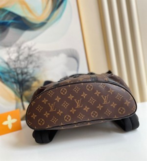 LOUIS VUITTON CHRISTOPHER PM - WLM349