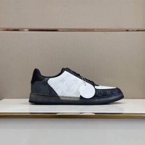 LOUIS VUITTON RIVOLI SNEAKER - LSVT141